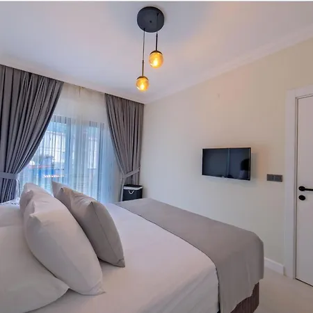 Hotel Merkezde 6 Kisilik Lueks