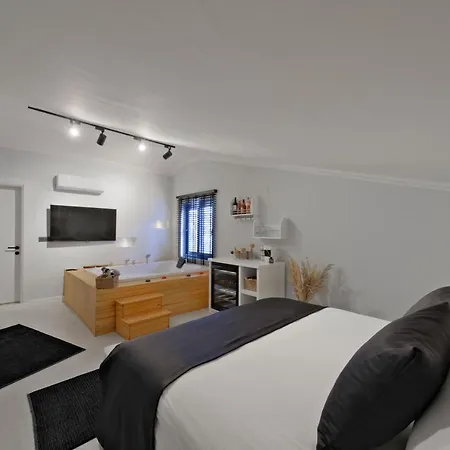 Merkezde 6 Kisilik Lueks Hotel *