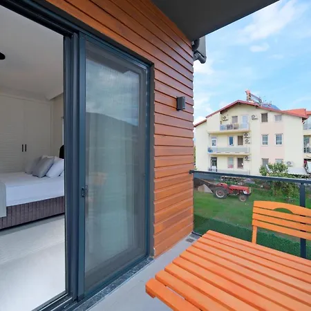Merkezde 6 Kisilik Lueks Hotell
